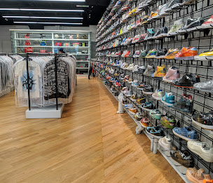 lexicon Branch let down 44 Mejores Tiendas para Comprar Zapatillas en New York - NYC ✔️ - 2022