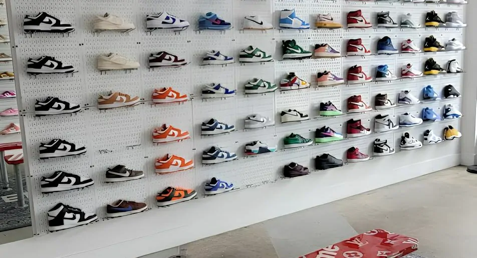 Sneakers Buyers coompra, vender e intercambiar tienda de tenis zapatillas en miami 