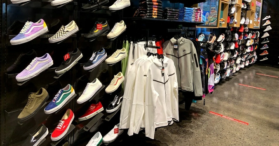 Sneakers Stores in Brooklyn, Ny Footlocker